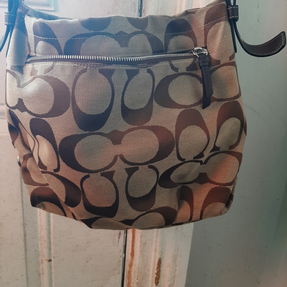 Signature duffel Coach